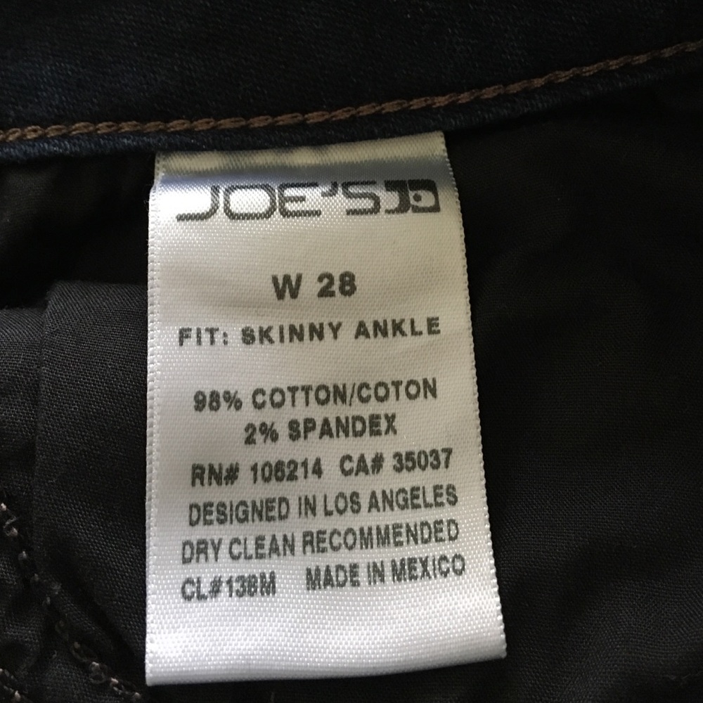 Joe's Jeans size 28, skinny ankle fit. Inseam 28"